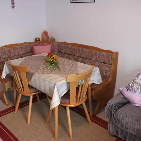 Ferienwohnung Schoffmann 纽舒瑙